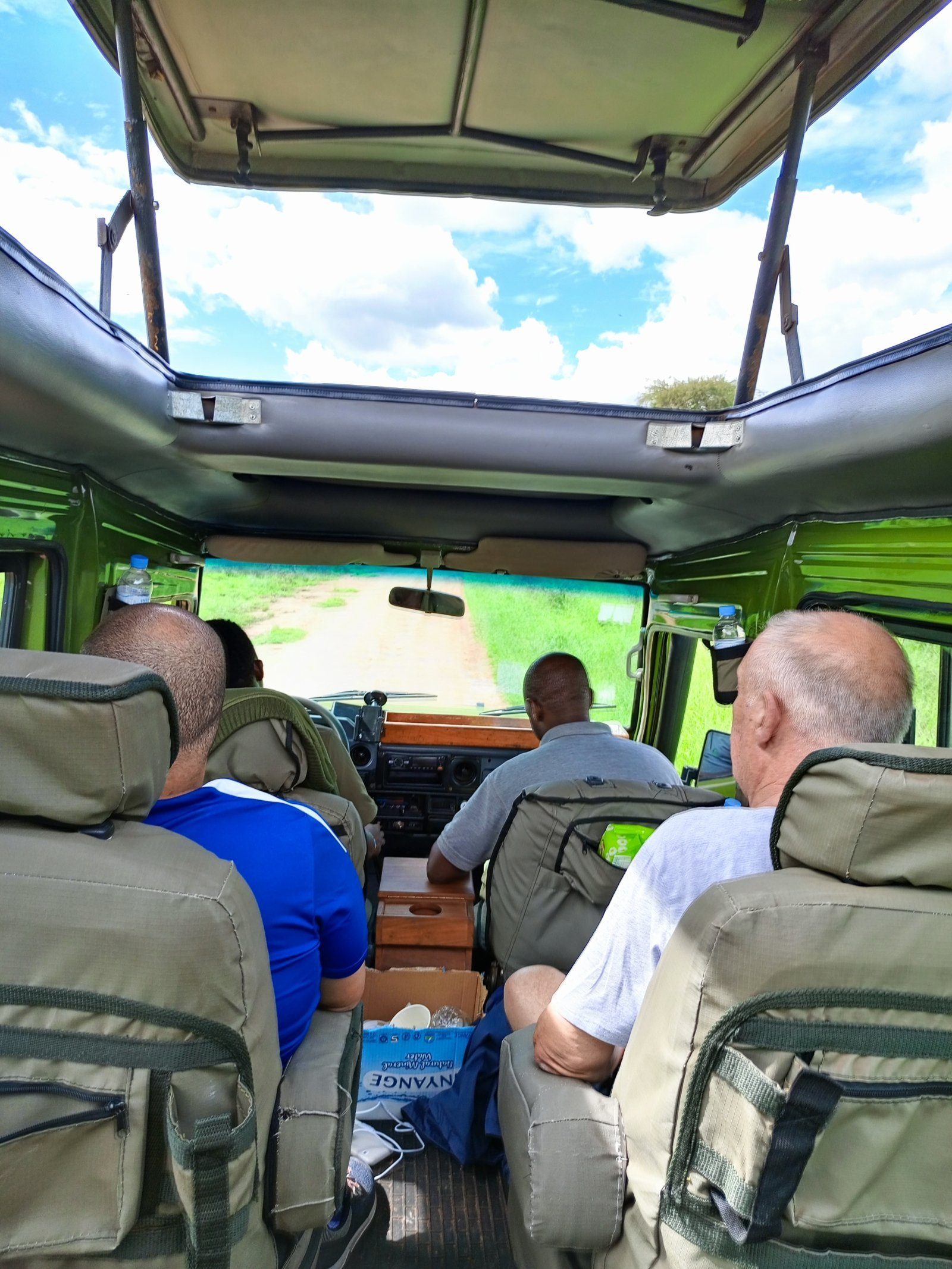 You are currently viewing Akagera National Park Safari Prices: Budget to Luxury Options